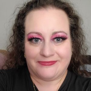 Meet your Posher, Kay